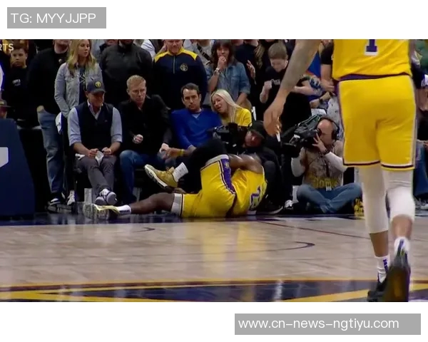 里夫斯谈轮换不足的挑战强调全队拼尽全力应对困难局面